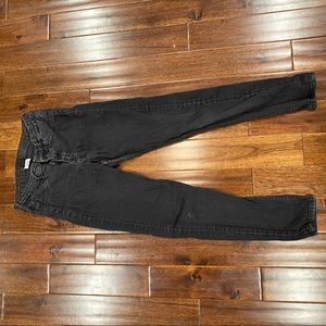 Black skinny jeans